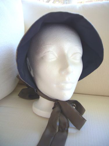 This is another version of the soft cone-shaped bonnet style.