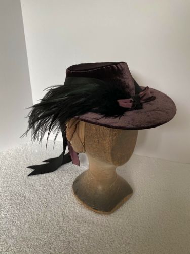 1860s-cloth-covered-hat-purple-velvet4