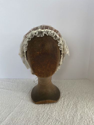 1860s-day-caps-cream-lace-with-dbl-curtain3