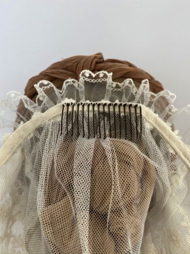 1860s-day-caps-cream-lace-with-dbl-curtain6