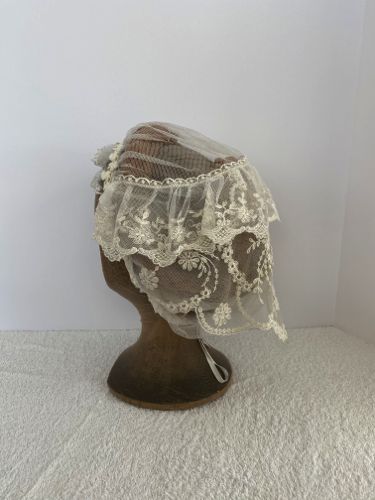 1860s-day-caps-cream-lace-with-dbl-curtain