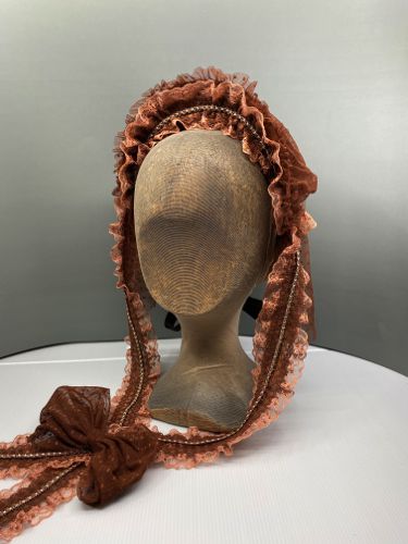 The frame was decorated with spotted net in rusty brown, matching rusty brown lace, plus pink beaded lace, and a very tiny gimp braid in gold, black and pink.