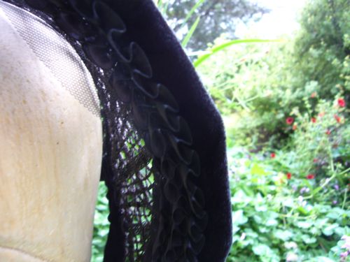 The black straw bonnet was made for the character of Eva in the second season of Hell On Wheels.