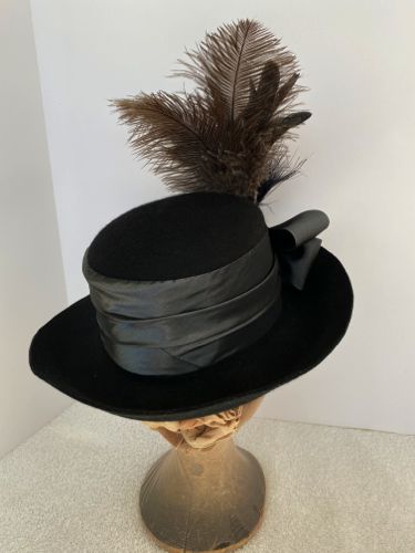 View of the back of the hat.