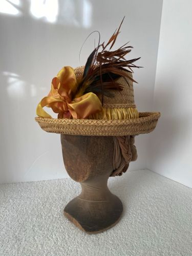 1880s-straw-hat-gold-ribbon-feathers2
