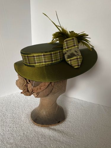 1890s-hats-green-taffeta-with-plaid5
