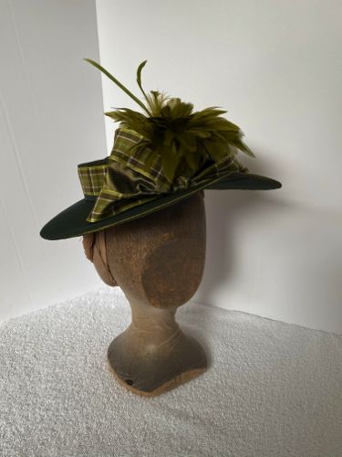 1890s-hats-green-taffeta-with-plaid6