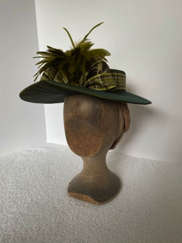 1890s-hats-green-taffeta-with-plaid