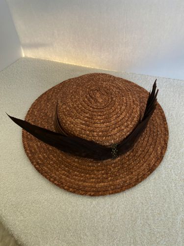 Top-down view of the hat.